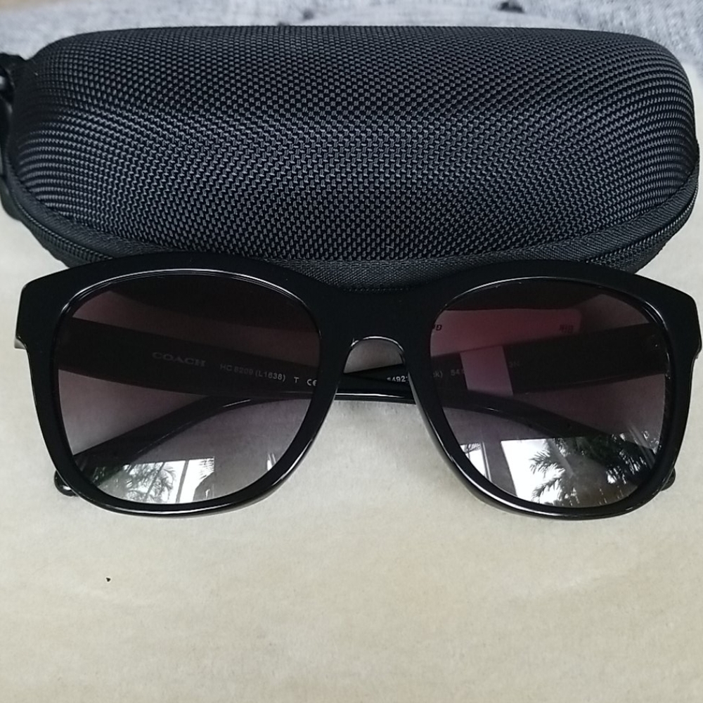 Sunglasses Coach OHC8209 54211 100% Authentic. - Picture 1 of 10
